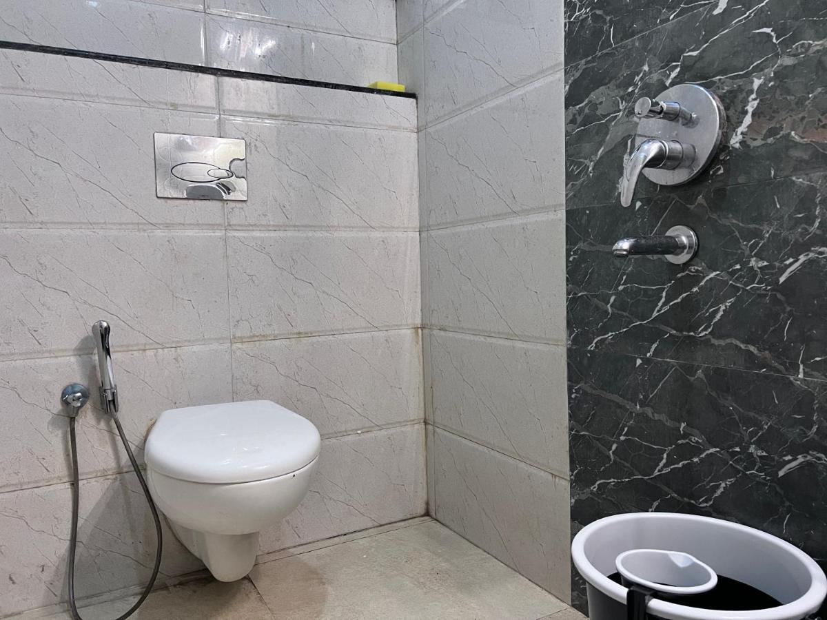 Luxurious Nirvana Apartments Vagator Bagian luar foto