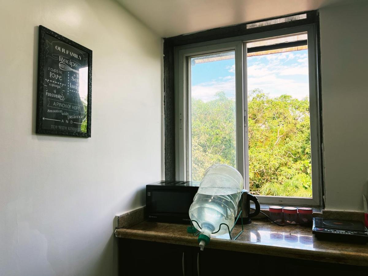 Luxurious Nirvana Apartments Vagator Bagian luar foto