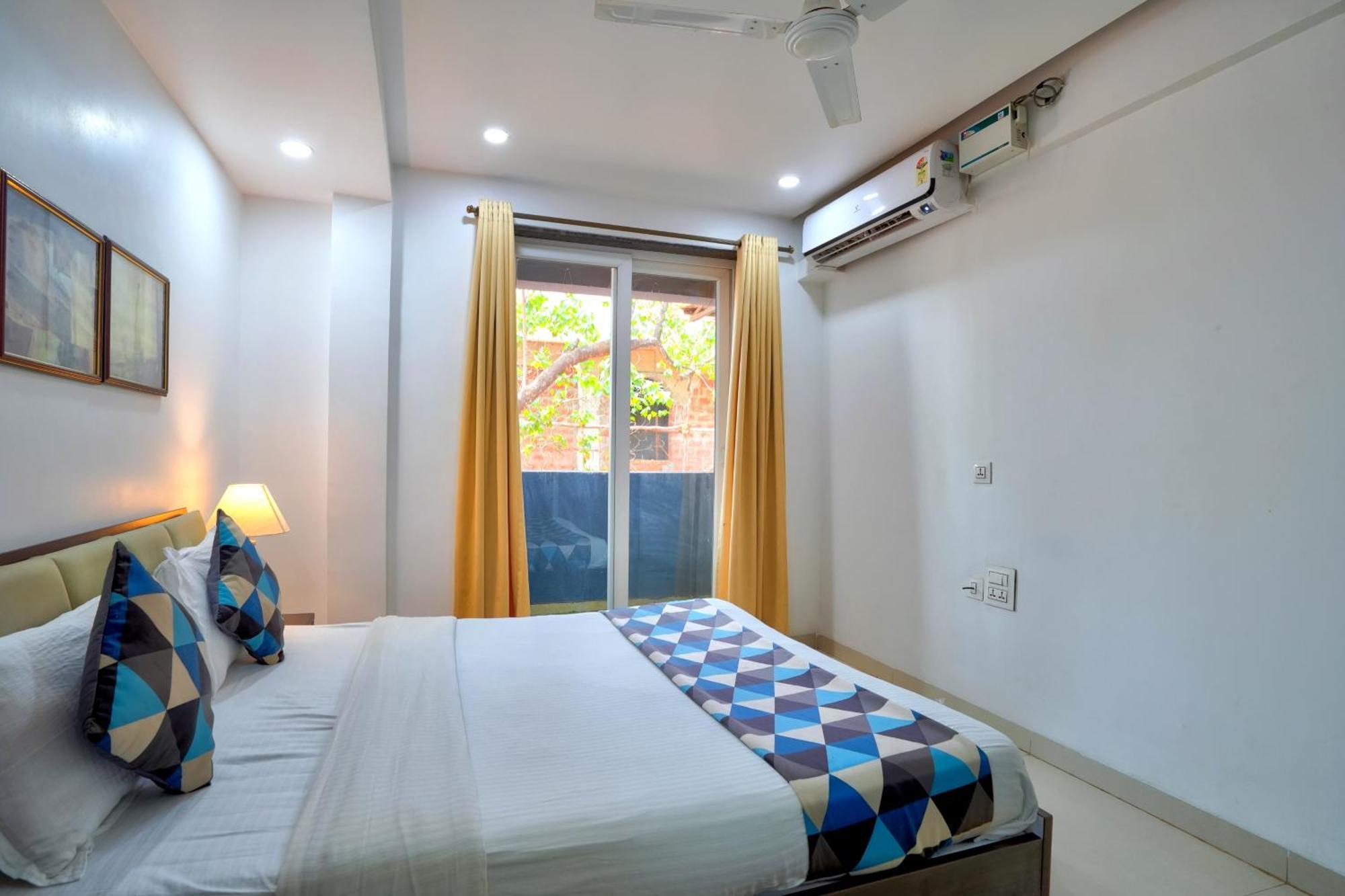 Luxurious Nirvana Apartments Vagator Bagian luar foto